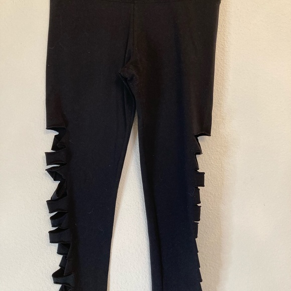 Solow cutout leggings - Picture 2 of 5
